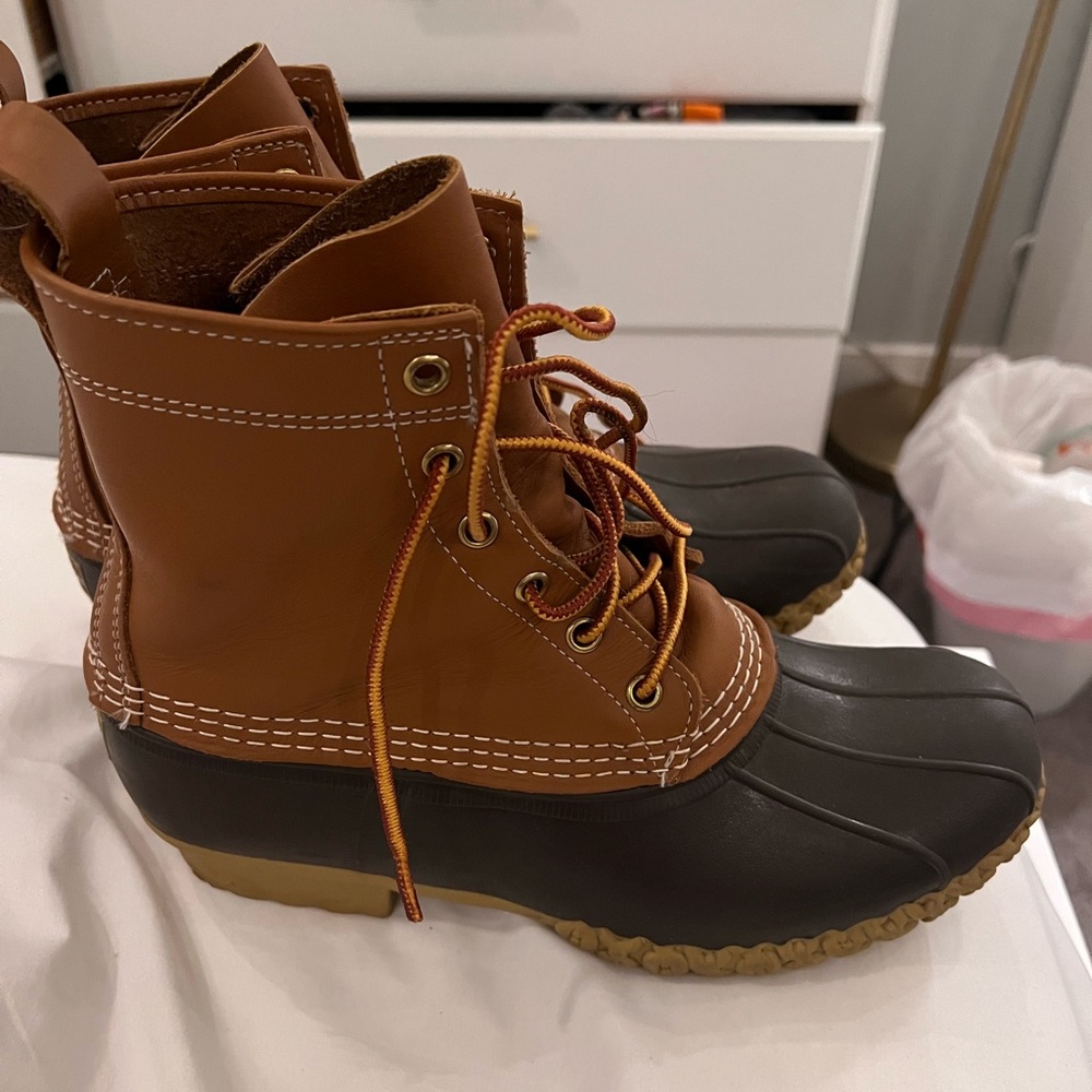 Bean boots
